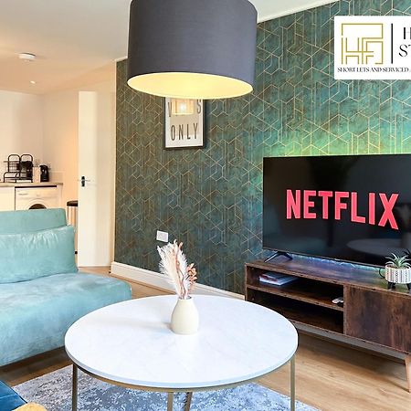Last-Minute Reserve L Premium Deal On 2 Double Bed Apartment For 6 Guests L Best Deals L Hofin Stays Short Lets & Serviced Accommodation Londres Exterior foto
