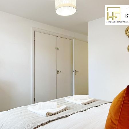 Last-Minute Reserve L Premium Deal On 2 Double Bed Apartment For 6 Guests L Best Deals L Hofin Stays Short Lets & Serviced Accommodation Londres Exterior foto